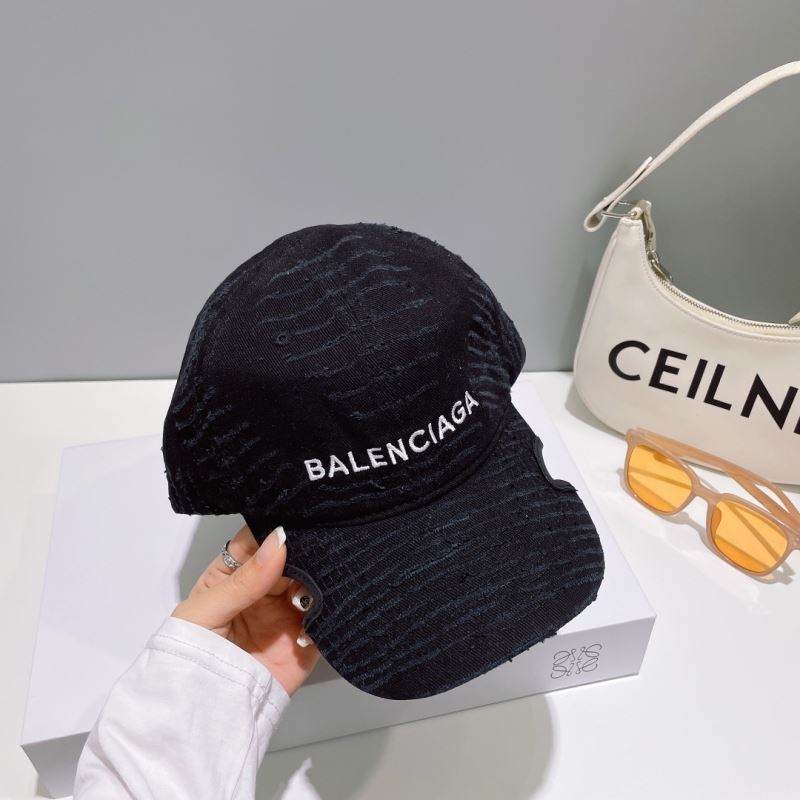 BALENCIAGA